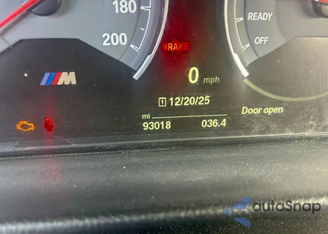 2015 BMW M4 z USA, uszkodzony, nr VIN WBS3R9C50FK332153